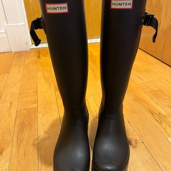 Navy Hunter Rain Boots with Fleece Inserts (Knee High, ) - Picture 1 of 8